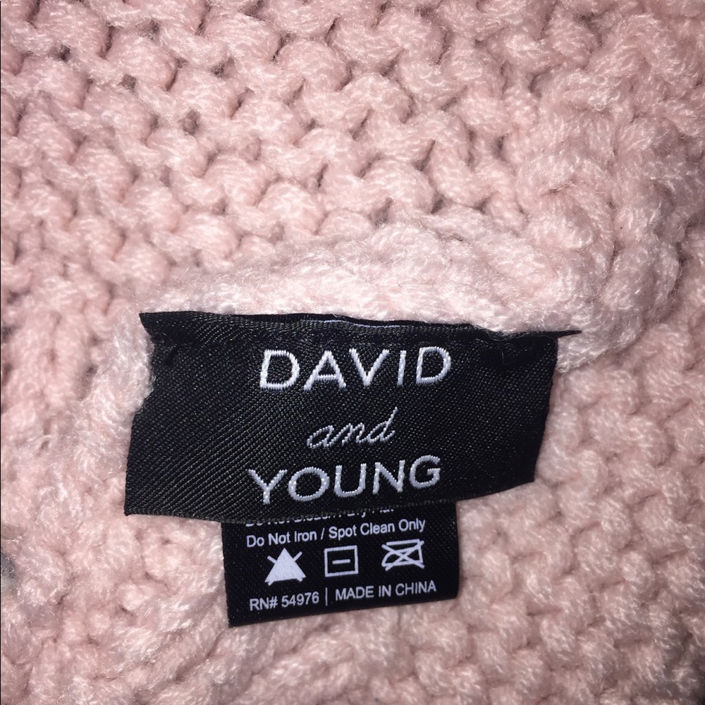 Pink hat - Picture 2 of 2